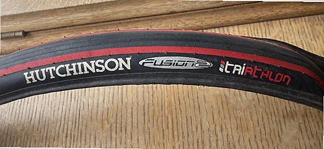 Hutchinson Fusion 2 Triathlon clincher Tire 700 X 23